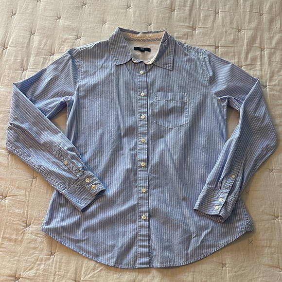 Women’s GAP Light Blue Pinstripe Button Down Shirt - Picture 1 of 6
